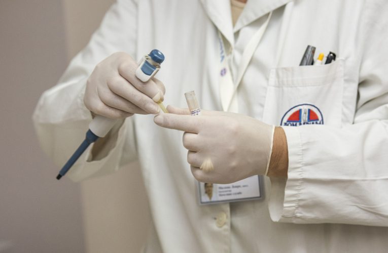 Минздрав изменил правила выписки пациентов с коронавирусом
