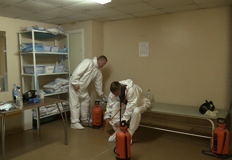 Врачи инфекционного госпиталя ОКБ во Владимире рассказали, как спасают зараженных Covid-19 от смерти